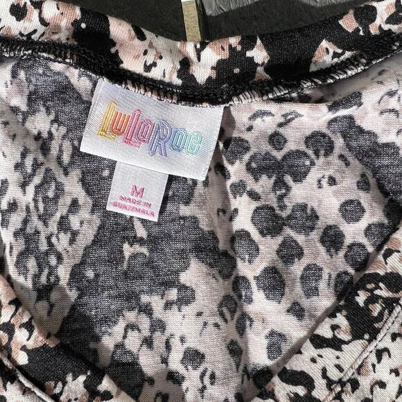 LulaRoe sleeveless flared top, reptile print, V-neck, women's size M - Picture 6 of 7
